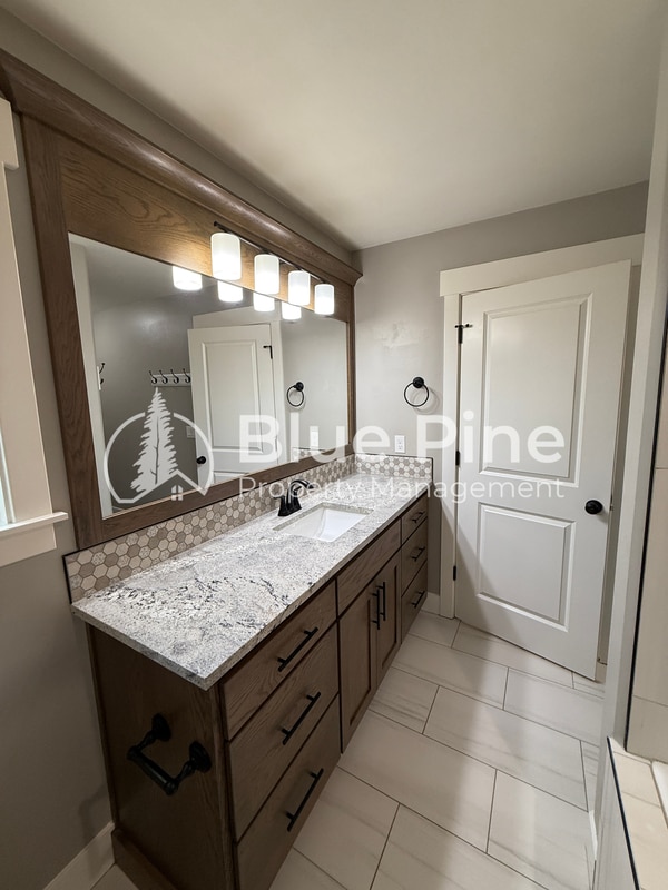 Building Photo - 3755 Harrington Rd