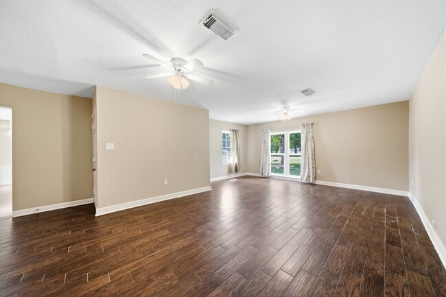Building Photo - 14906 Quaking Aspen Dr