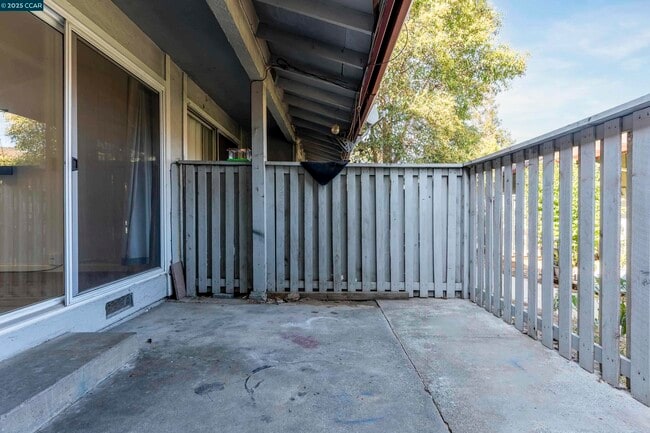 Building Photo - 101 Villa Cir