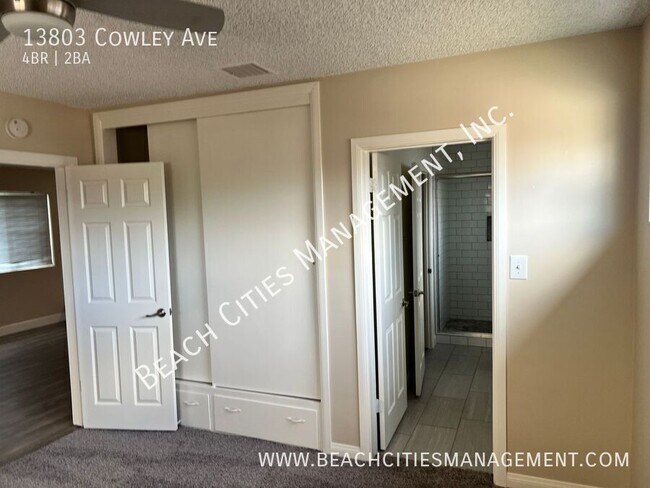 Building Photo - 13803 Cowley Ave