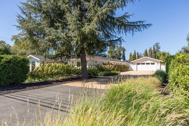 Building Photo - 760 Zinfandel Ln