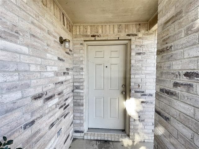 Building Photo - 5405 Shiver Rd