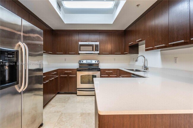 Building Photo - 300 Majorca Ave