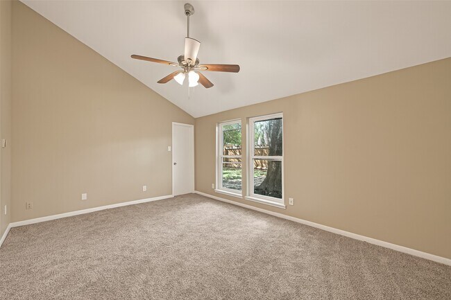 Building Photo - 11923 Briar Forest Dr