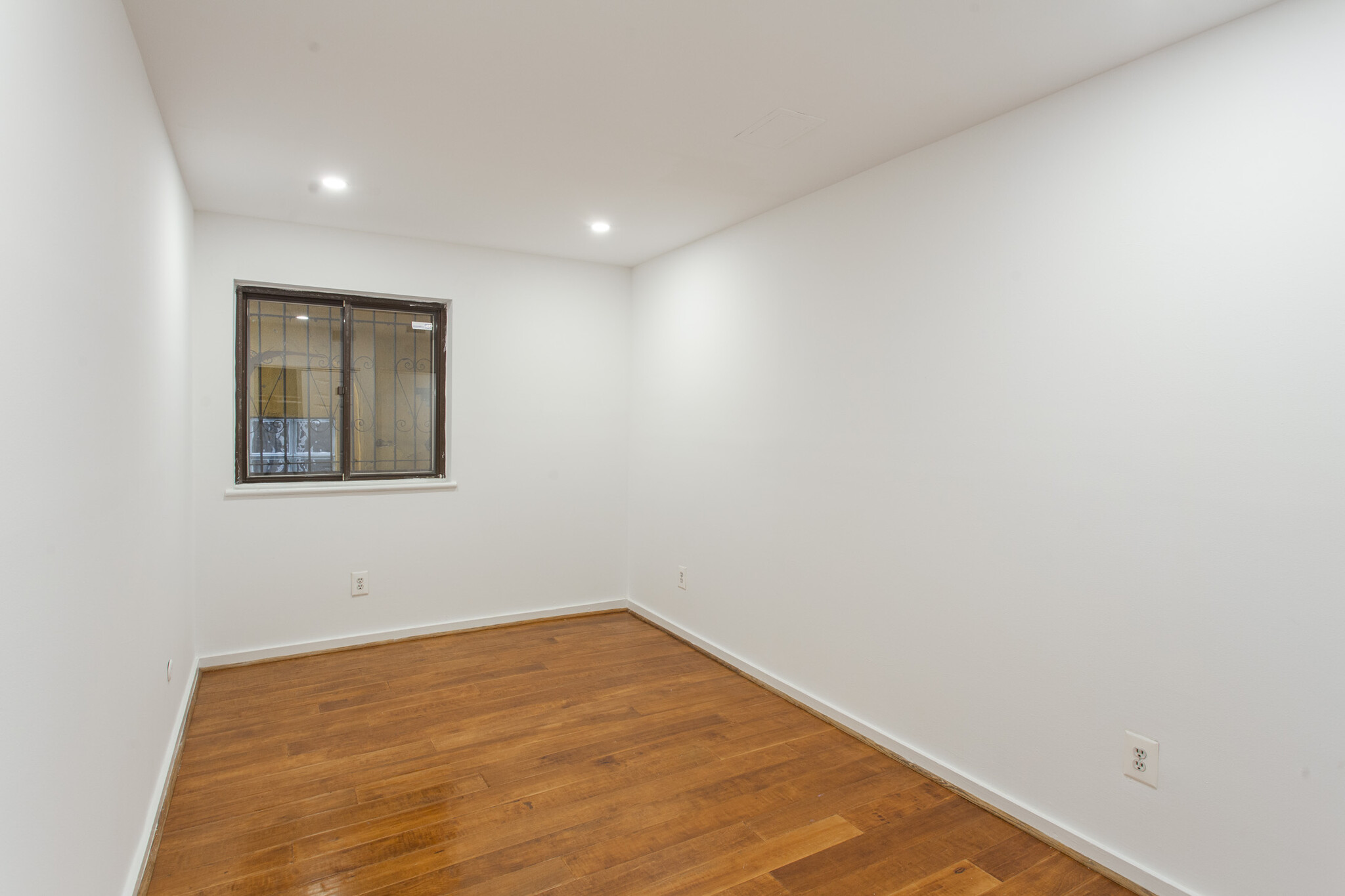 Second Bedroom - 1035 Spruce St