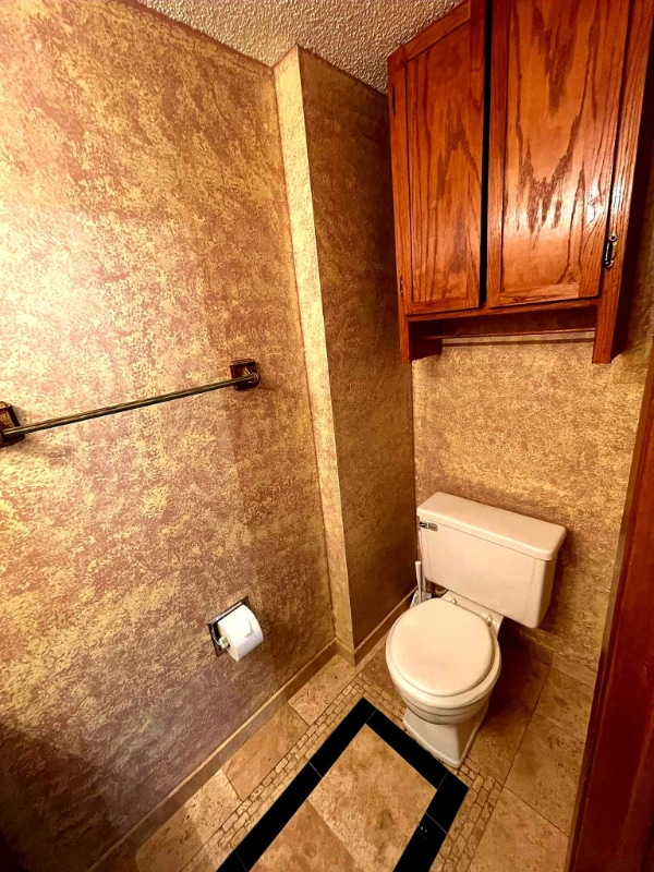 Building Photo - 6407 Carpenter Ave