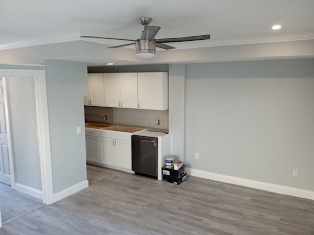 Building Photo - 404 Armada Rd S