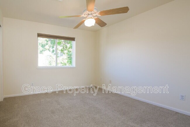 Building Photo - 10571 W 83rd Pl