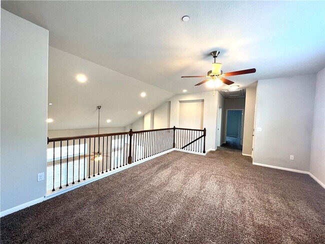 Building Photo - 3240 E Whitestone Blvd