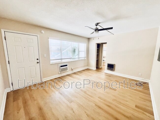 Building Photo - 105 7th Ave N