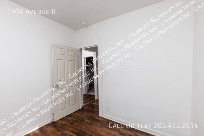 Building Photo - 1306 Avenue R