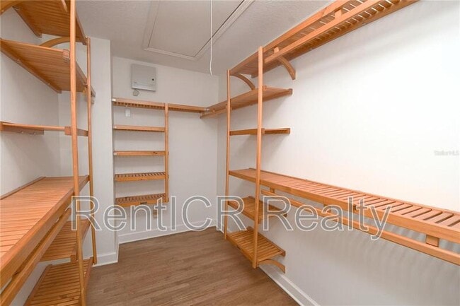 Building Photo - 116 Lorraine St