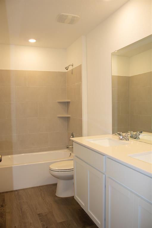 Building Photo - 203 Donnington Dr