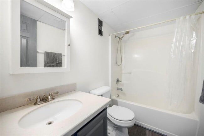 Building Photo - 32 Peachtree St NW