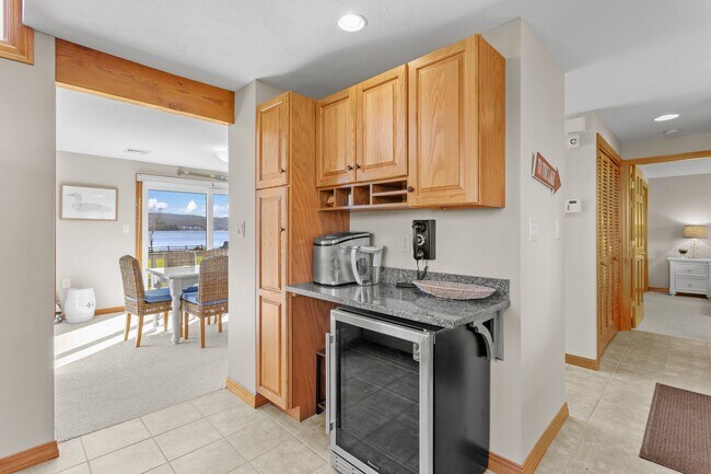 Building Photo - 281 Davidson Dr