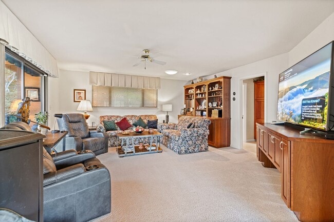 Building Photo - Breathtaking Views & Luxurious Furnished Rental in Oakmont's 55+ Community!