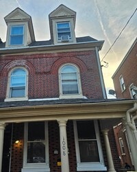 Building Photo - 1008 W Main St