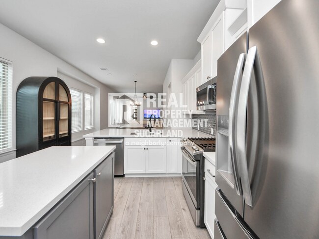 Building Photo - Like-New 2023 Single-Story in Sienna with Open-Concept Living
