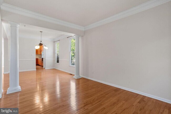 Building Photo - 50 Greylynne Dr