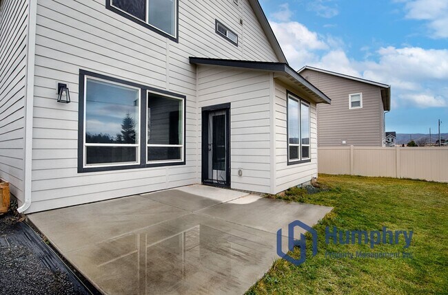Building Photo - Beautiful home in South East Boise