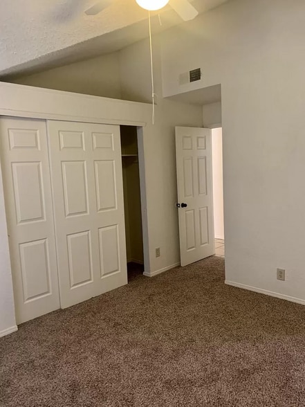 Building Photo - 10673 Onyxstone St