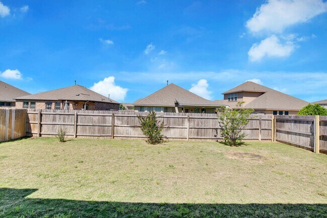 Building Photo - 8008 Massa Dr