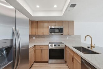 Building Photo - 122 S Hardy Dr