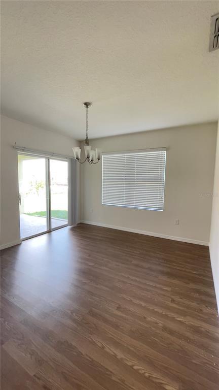 Building Photo - 424 Nova Dr
