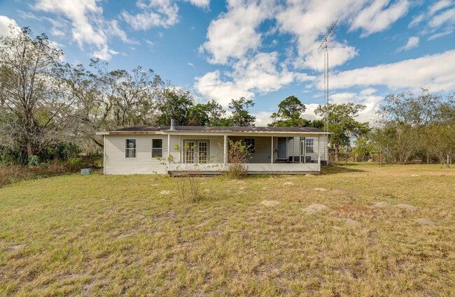 Building Photo - 6651 SE Co Rd 337