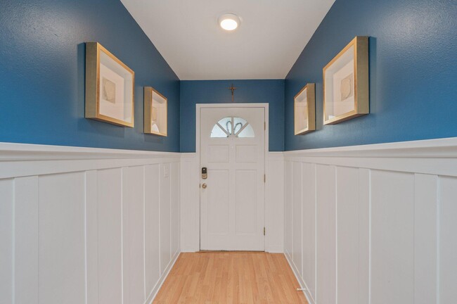 Building Photo - 4522 Parkwood Ln