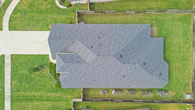Building Photo - 814 Thomas Ridge Ln