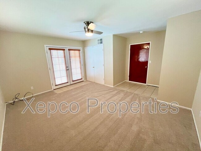 Building Photo - 4019 Cll San Raphael
