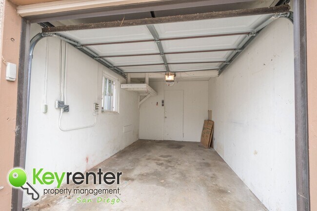 Building Photo - Beautiful Condo Only 6 blocks to the beach | Seaside District of Oceanside