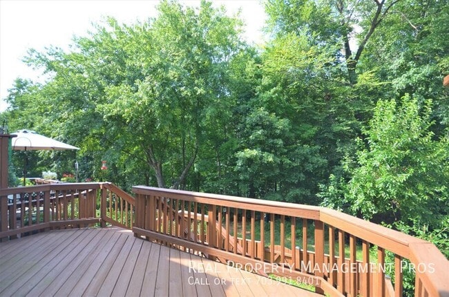 Building Photo - 7242 Cherwell Ln