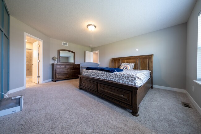 Building Photo - 8634 Platinum Cove