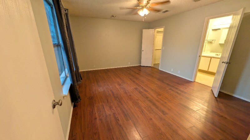 Building Photo - 921 Wintercreek Dr