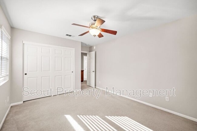Building Photo - 44704 Mumm St