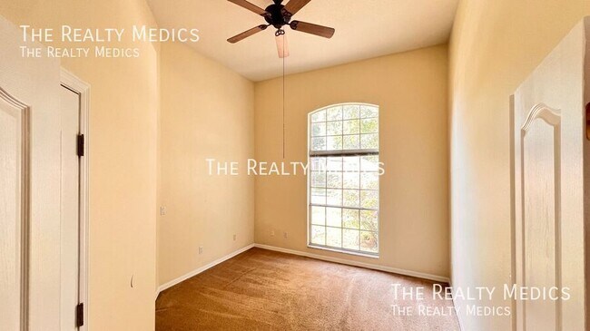Building Photo - 7823 Fernleaf Dr