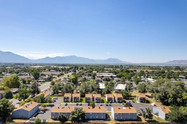 Building Photo - 636 S 500 W