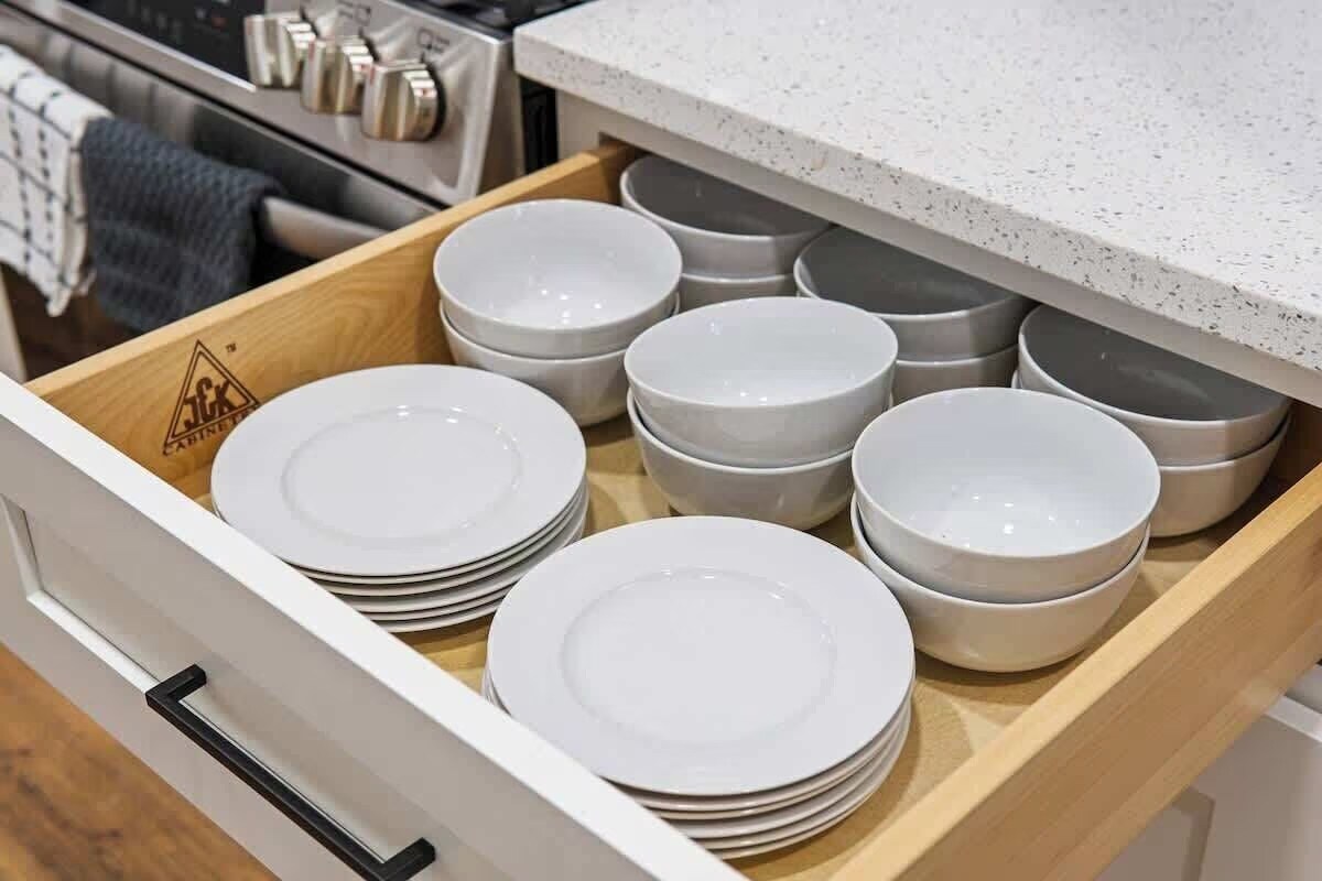 Dishwater - 521 Alpine Ave