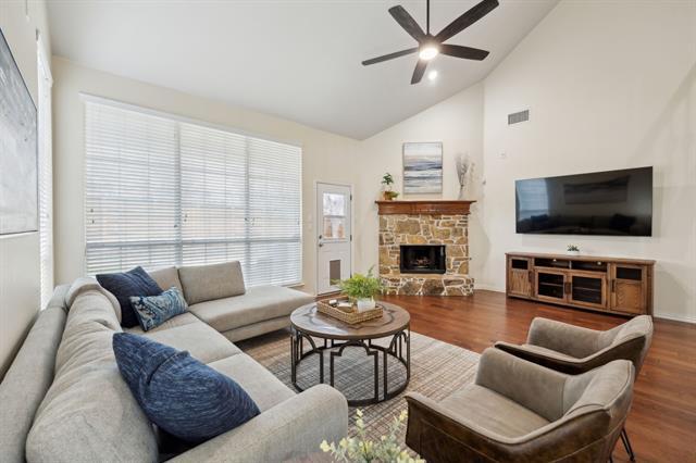 Building Photo - 1261 Golf Club Dr
