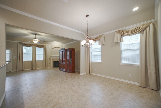 Building Photo - 34 Tidwillow Pl