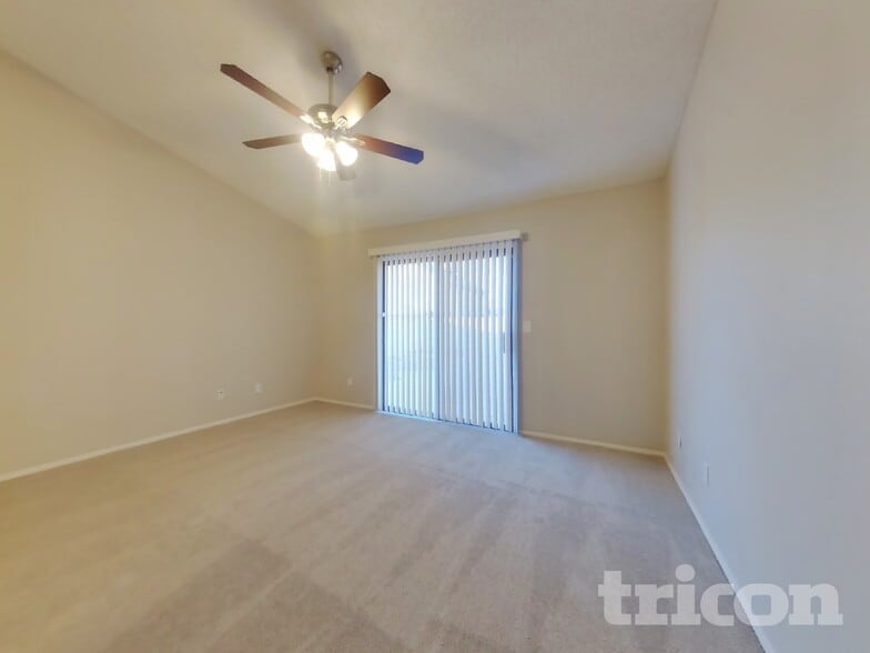 Building Photo - 7631 W Cheryl Dr