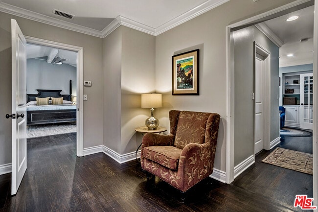 Building Photo - 4537 Agnes Ave