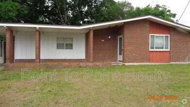 Building Photo - 1204 Crown Dr