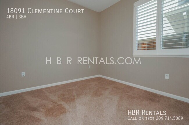 Building Photo - 18091 Clementine Ct