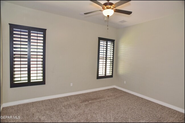 Building Photo - 14664 Sunny Land Ave
