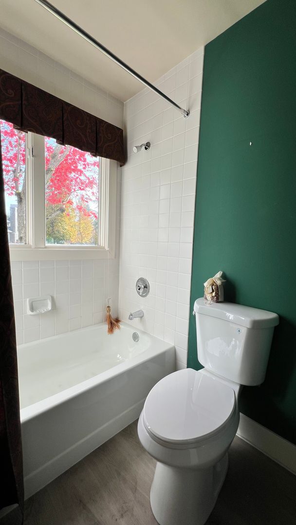 Building Photo - Spacious Devonshire Gem – 3 Bed, 2.5 Bath ...