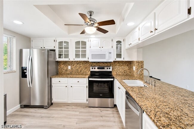 Building Photo - 2340 Naples Trace Cir
