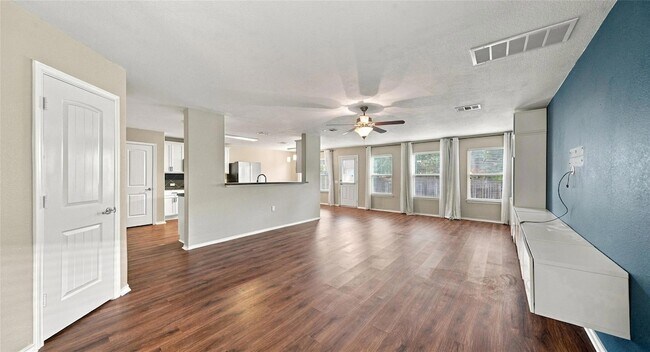 Building Photo - 7224 Crestone Rd